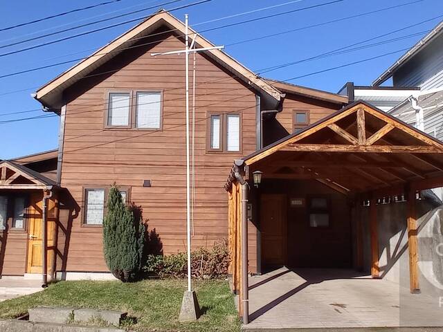 #57 - Casa para Venta en Puerto Varas - X